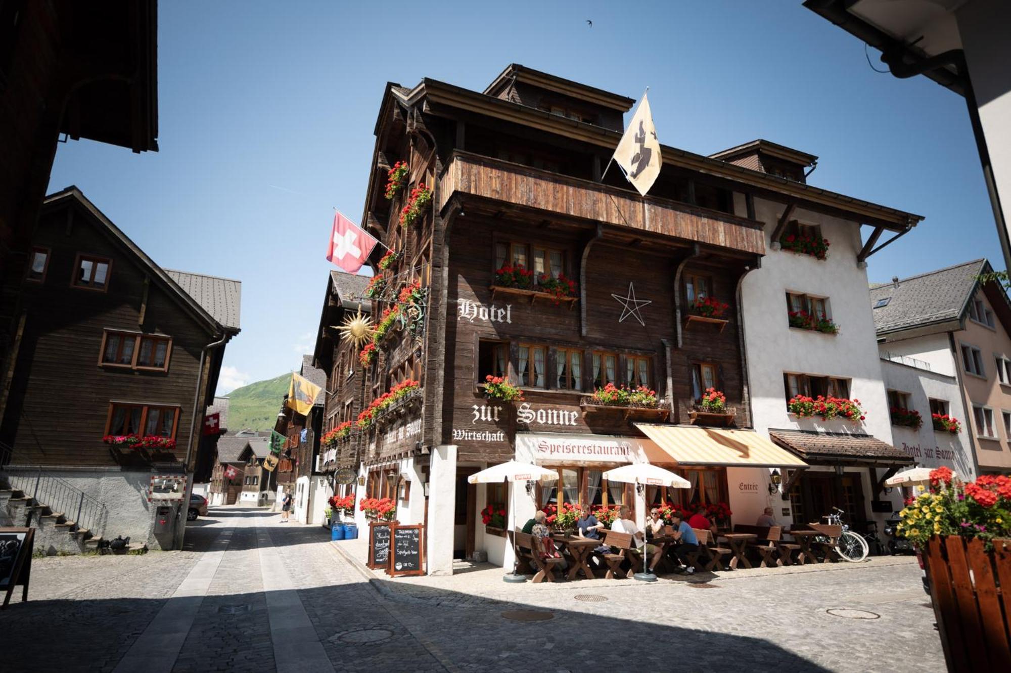 Hotel Sonne Andermatt Exterior foto